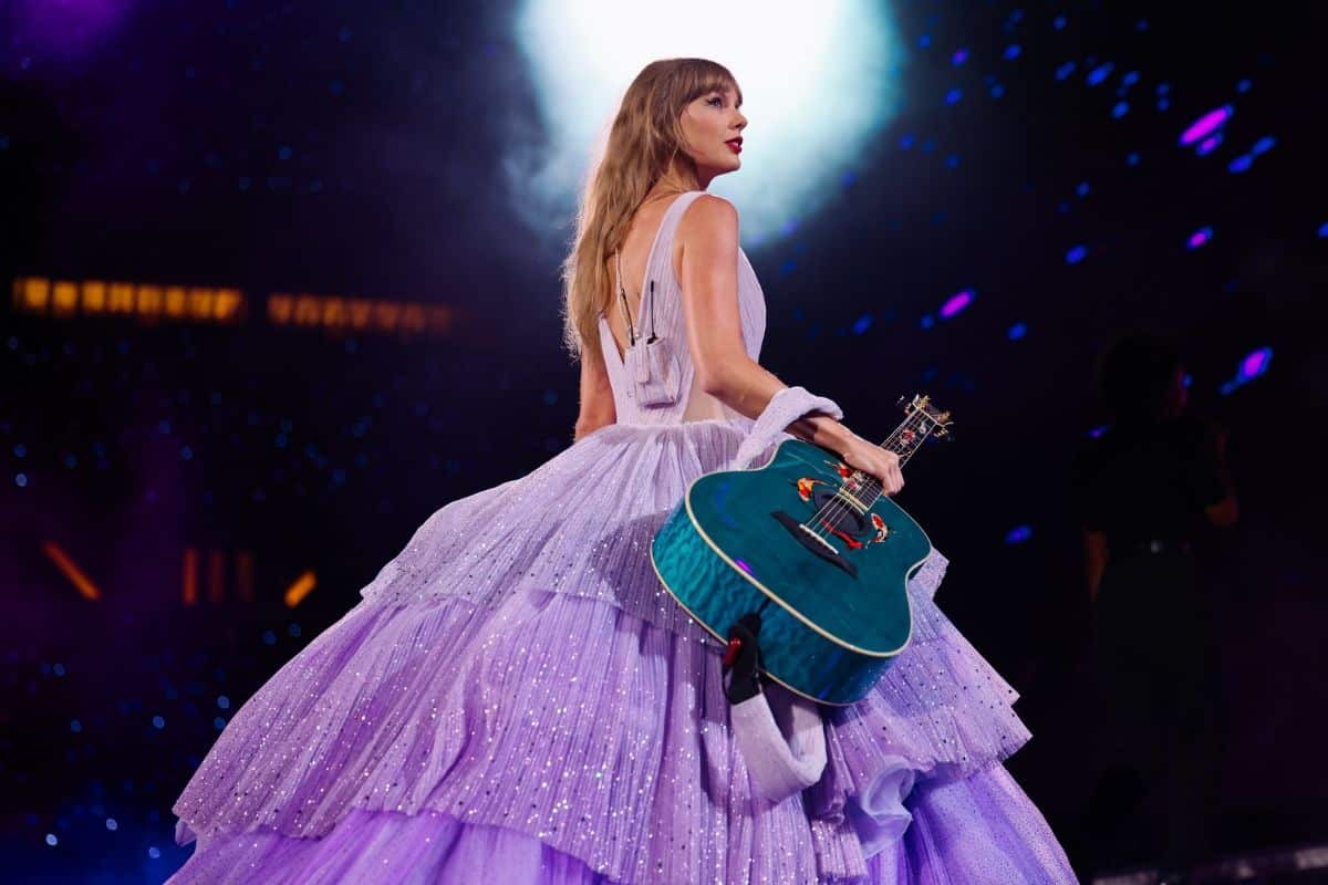 Taylor Swift's 'The Eras Tour' Hits the Big Screen in UAE: A Spectacle ...