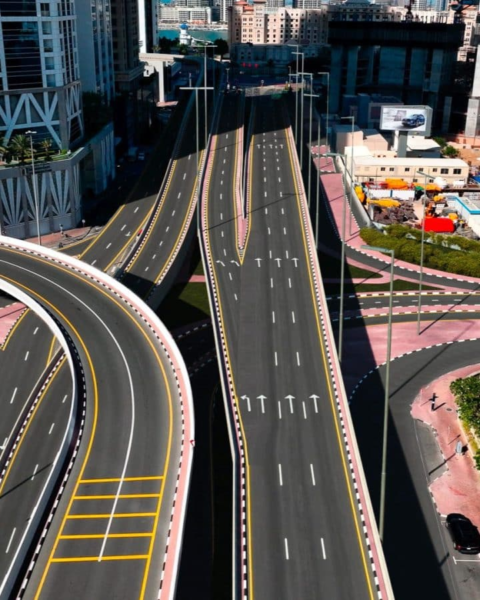 Dubai traffic congestion is a well-known issue, although substantial efforts are underway to reduce it.